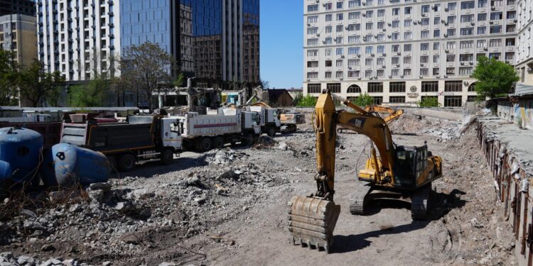 Кожомкул атындагы Спорт сарайында жаңы бассейн курулат