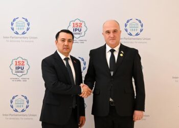 Маматалиев тажикстандык спортчуларды Кыргызстанда өтө турган VI Дүйнөлүк көчмөндөр оюнуна чакырды