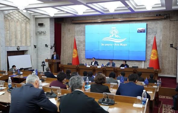 Айыл чарба министринин орун басары: «Өлкөдөгү эпизоотиялык кырдаал туруктуу сакталууда»